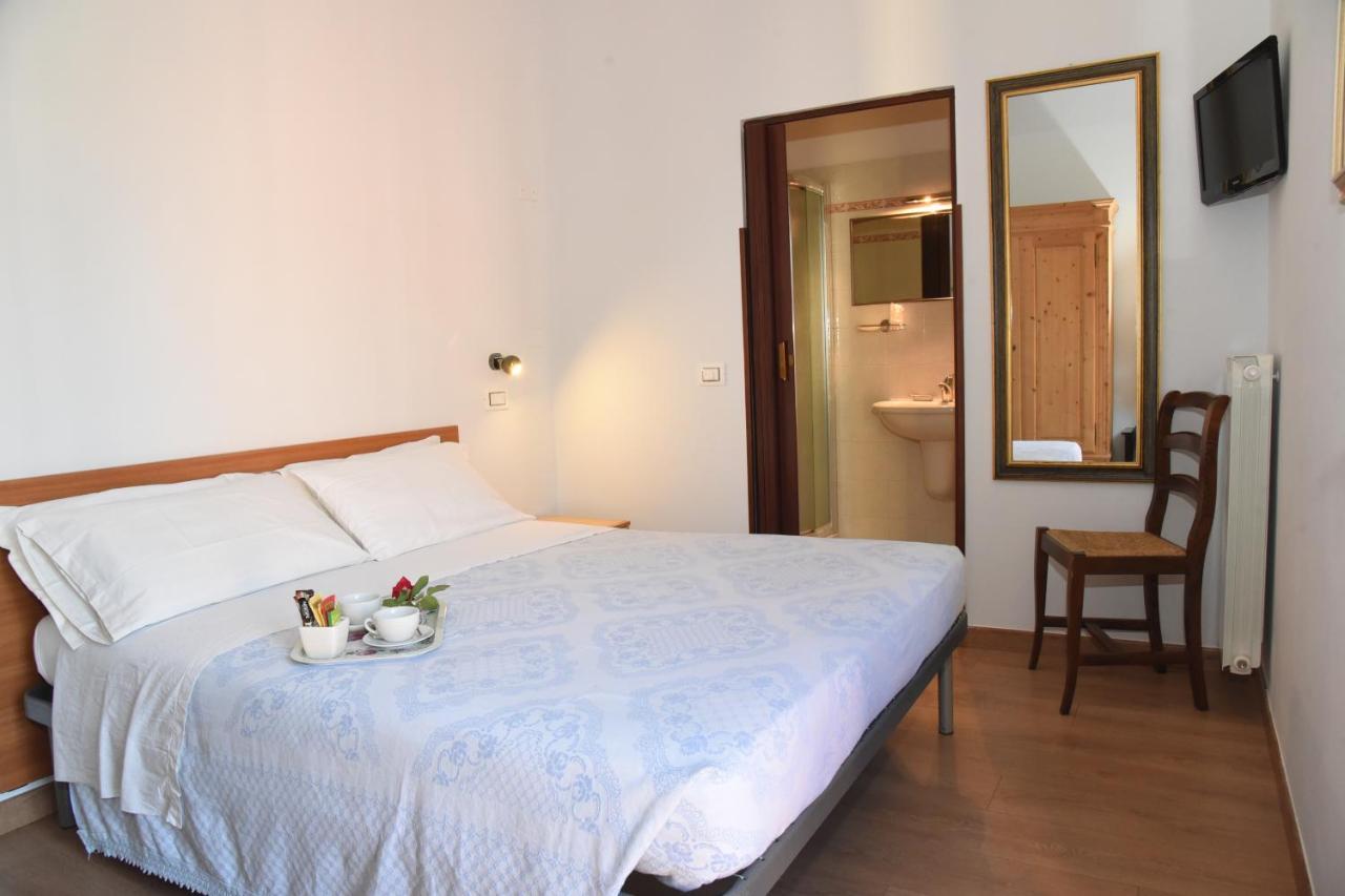 Albergo La Rosetta Chiusi Luaran gambar
